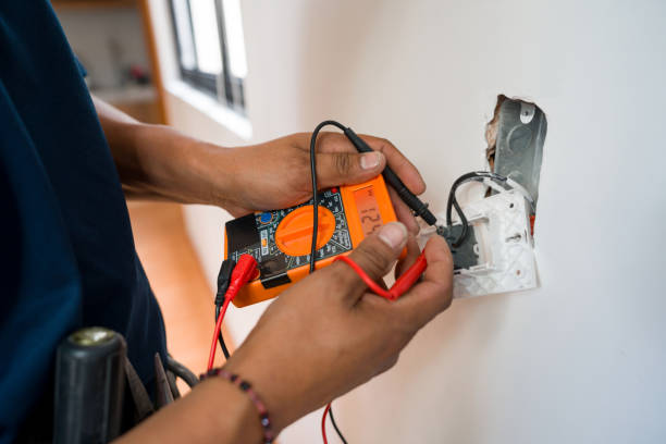 Best Emergency Electrical Repair  in Seaford, NY